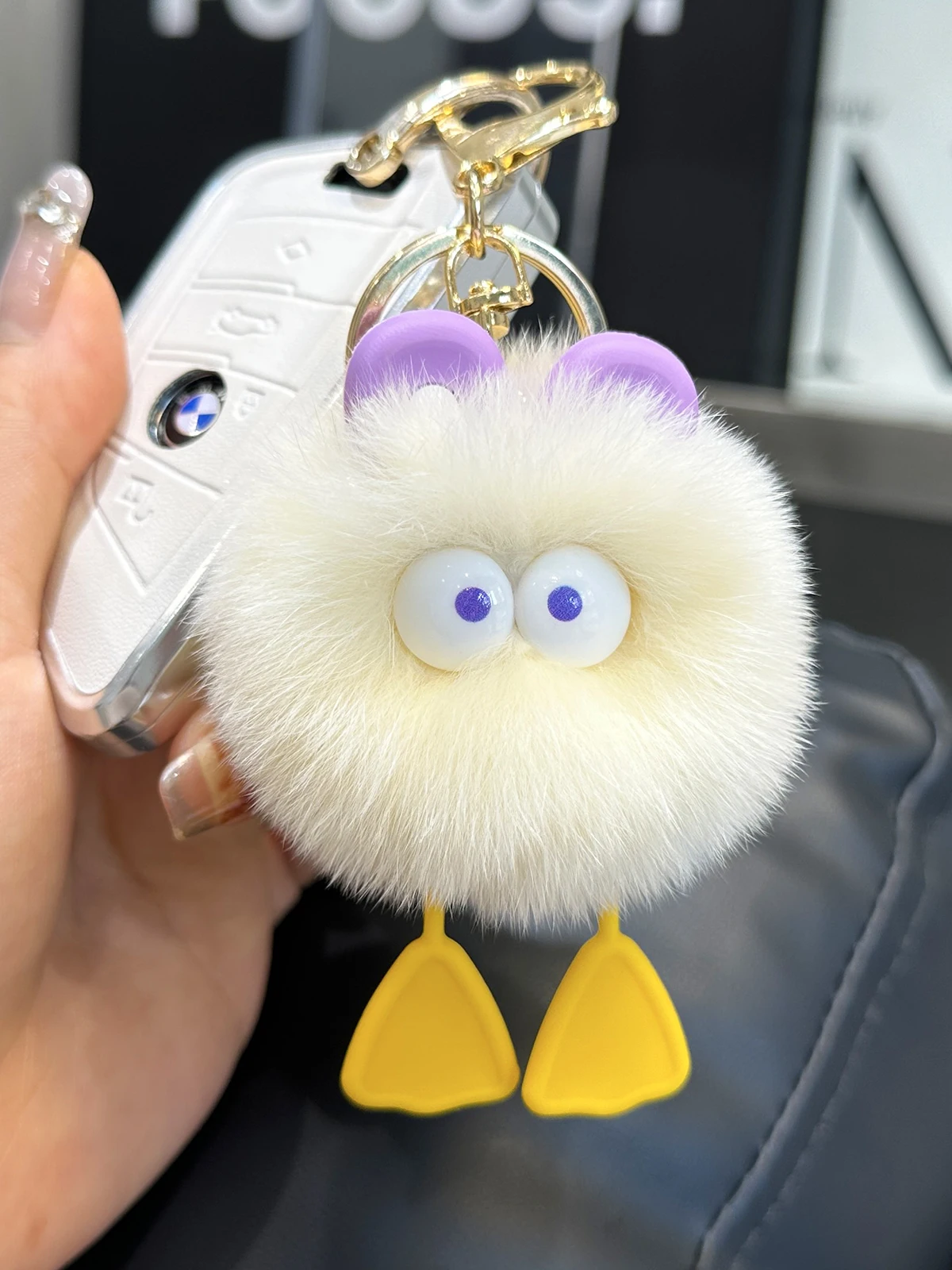 New Cute Rabbit Fur Ball Keychain Car KeyRing Pendant Plush School Bag Pendant Gift Kawaii Backpack Keychains Accessories