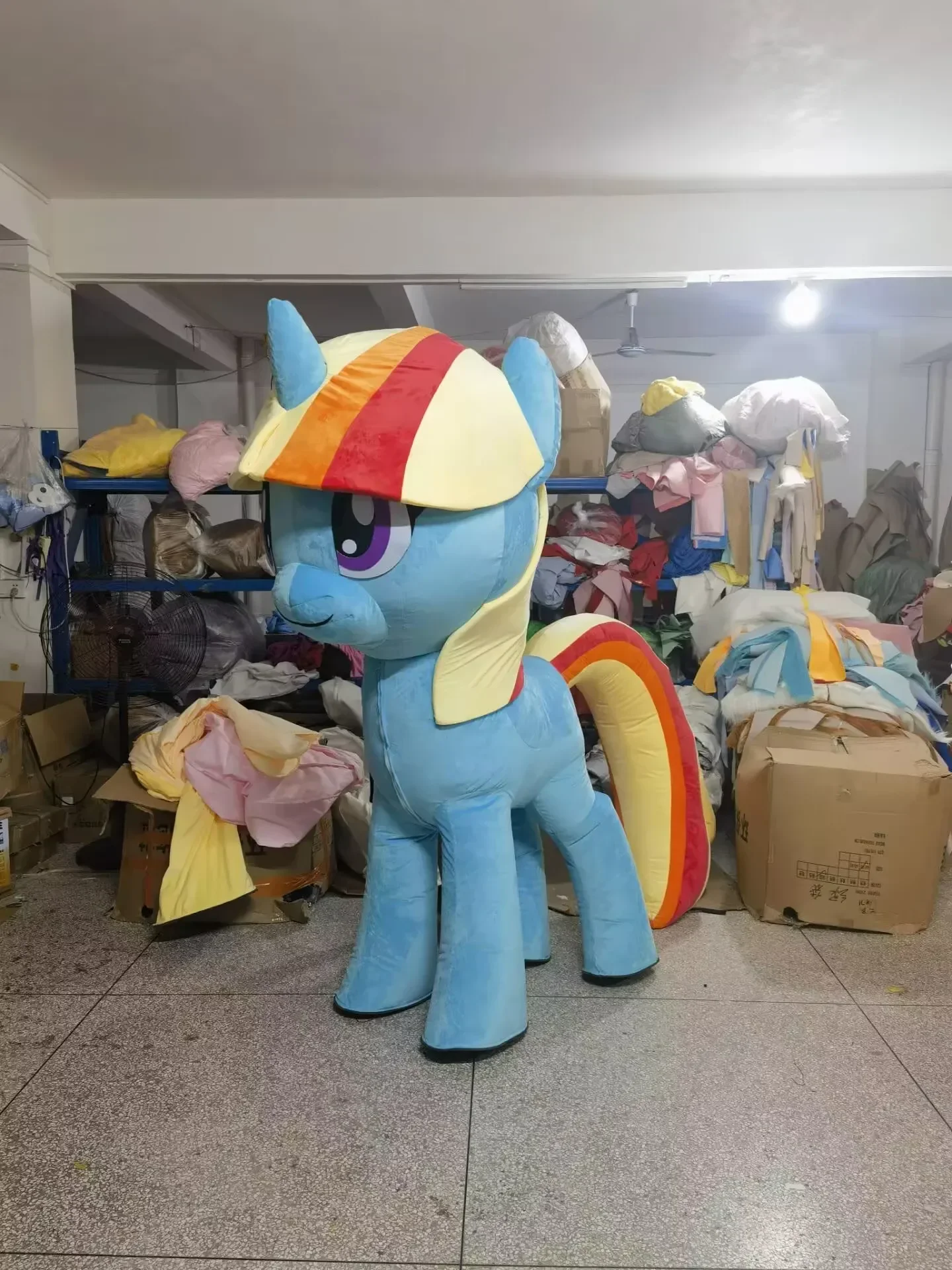 

Inflatable Unicorn Costume Horse Mascot Costume Parade Quality Birthdays for Adult Animal Halloween Party No Battery