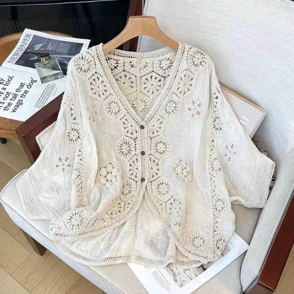 

Fashion Floral Lace Crochet Cardigan Open Front Cropped Length Boho Cardigan 3/4 Sleeves Button-Up Lace Shrug Summer Wear