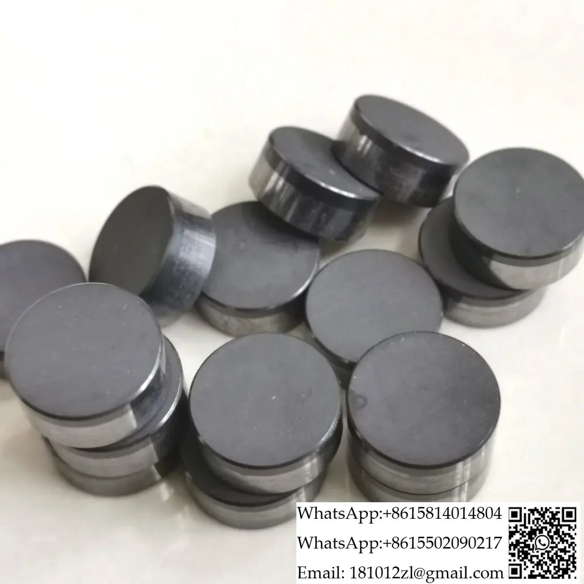 High Quality PDC Cutting Tools 1908 Spherical Round Hardness Diamond Oilfield PDC Cutters Pdc Inserts