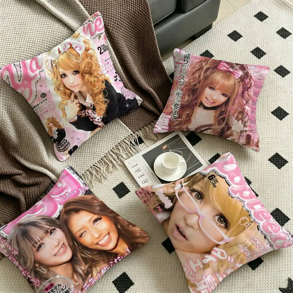 Artwork Gyaru Magazine Illustration Cushion Cover Car Throw Pillow Case For Sofa Car Christmas Gift 40x40cm 45x45cm