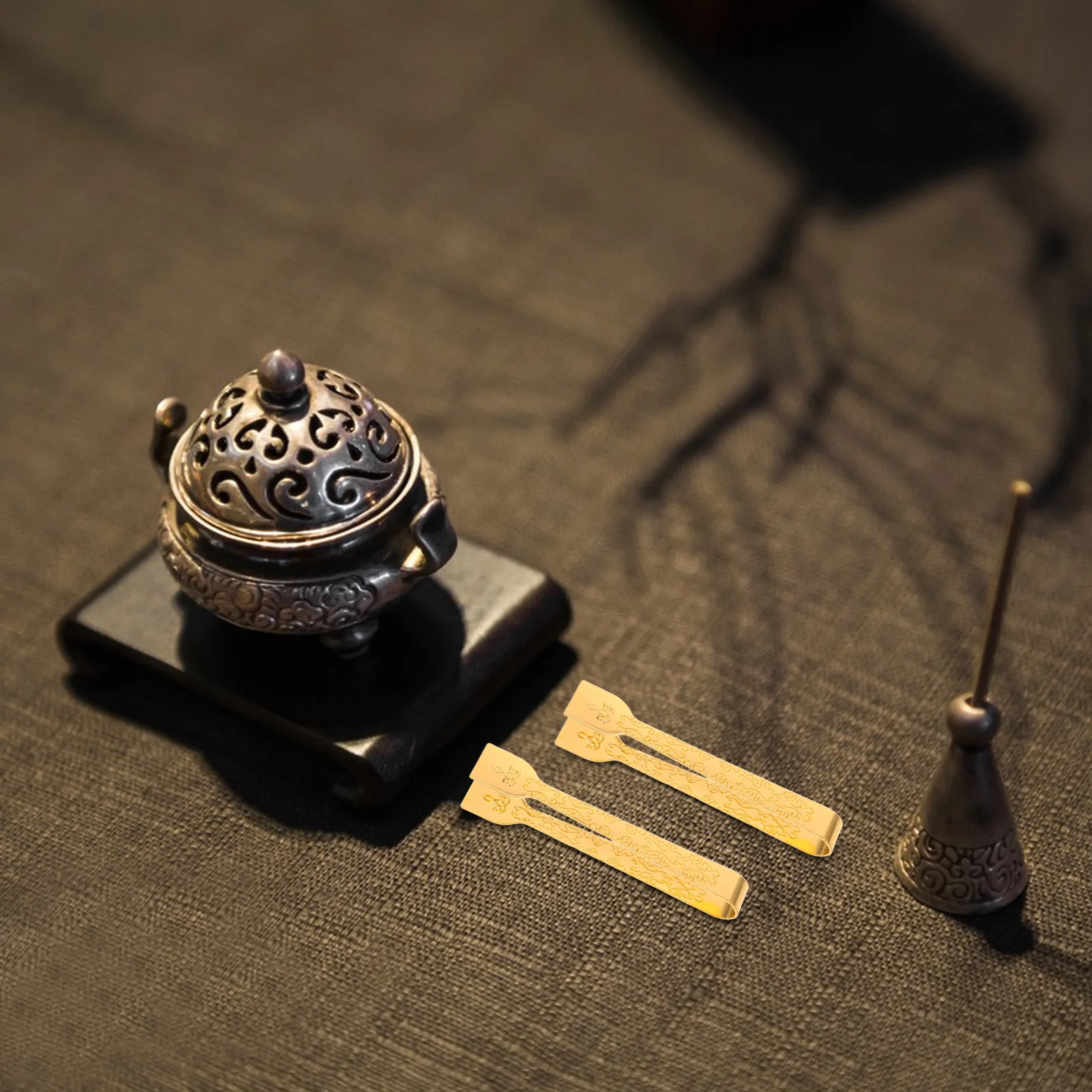 

6pcs Incense Tongs Gold Mini Metal Briquettes Handling Tools Heatproof Charcoal Clamp For Religious Ceremonies Decorative Censer