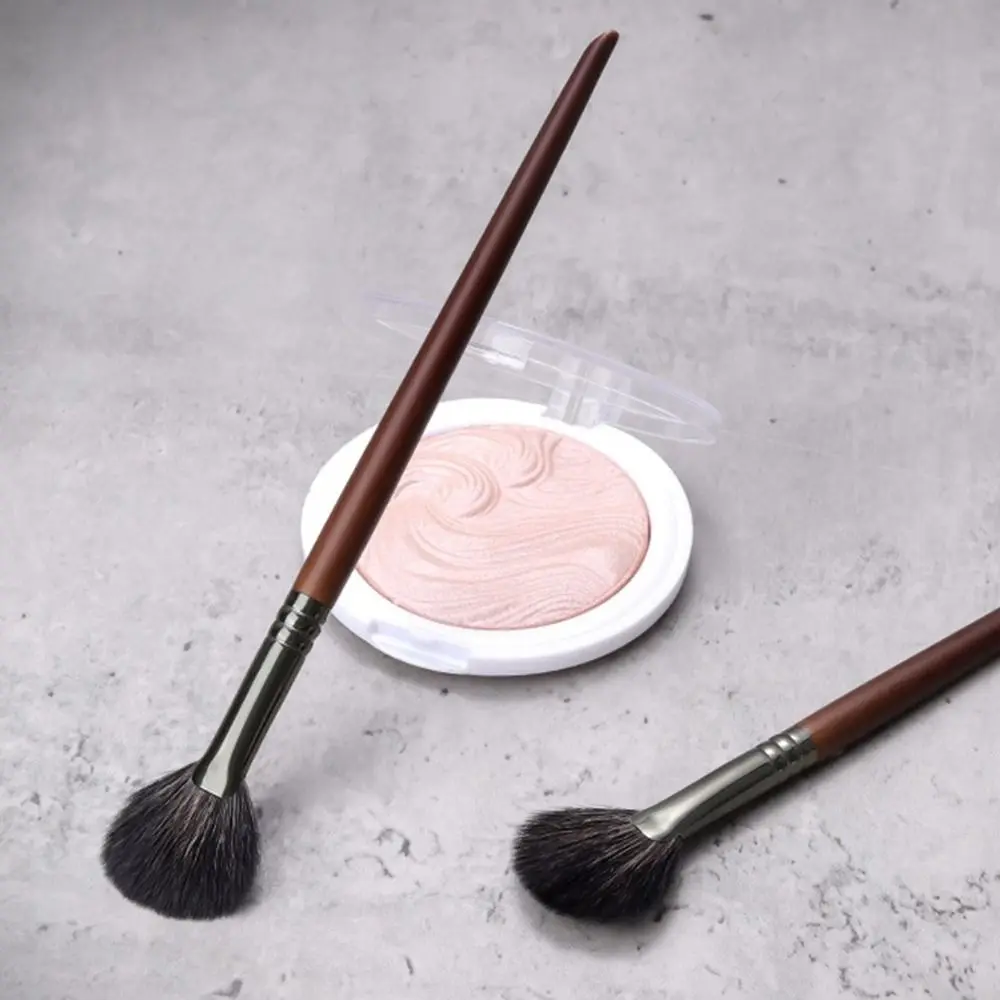 Goat Hair V Face Partial Cosmetic Face Bronzer Makeup Tool Blush Brush Loose Powder Brush Makeup Brush Highlighter Brush