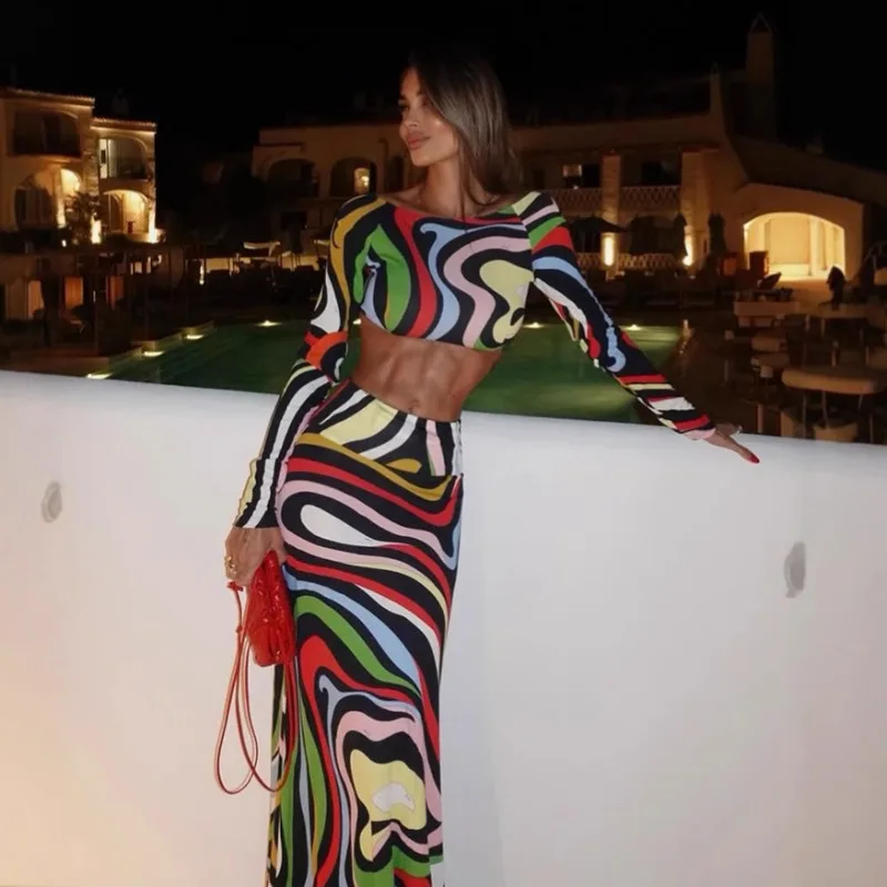 

Осень 2023, новая мода, темперамент, элегантный укороченный топ с открытой спиной и длинными рукавами, длинная юбка с завязкой на талии, женский комплект с юбкой