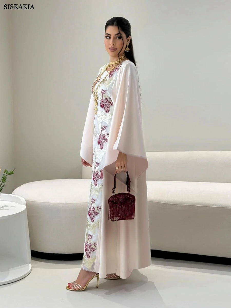 Luksusowa żakardowa damska suknia wieczorowa 	 Dubaj Batwing Sleeve Gold Stamping Abayas Kaftan 2025