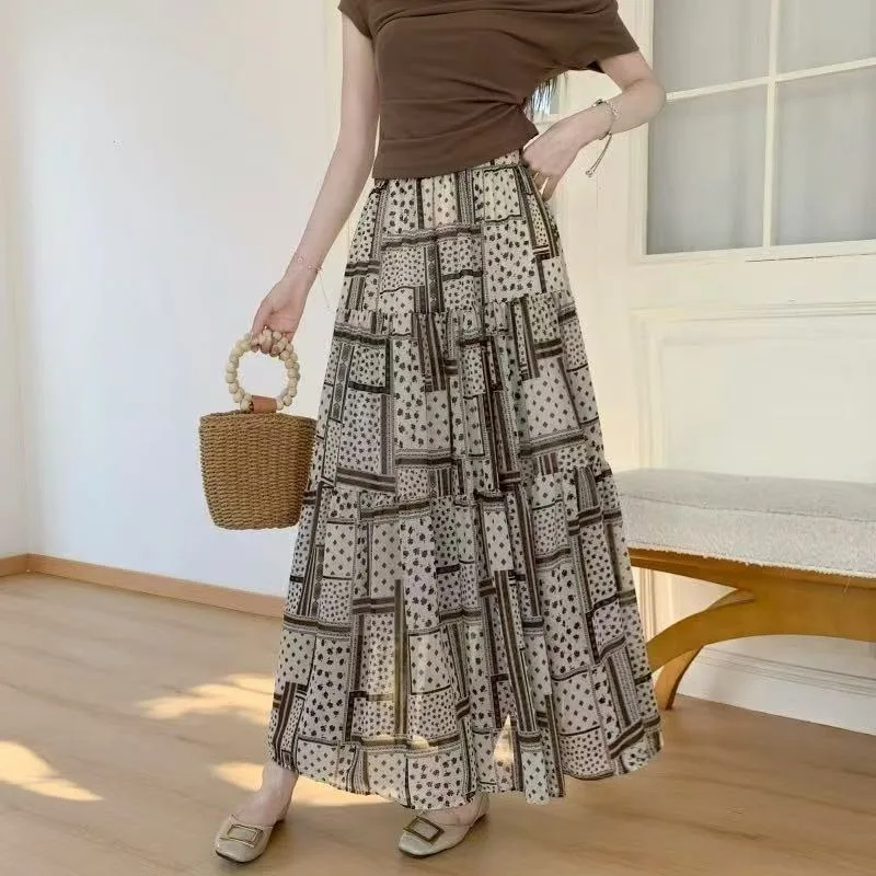 Plus Size Women Summer Floral Print Tiered Long Skirt Elastic High Waist Lined Flowy Casual Maxi Skirt