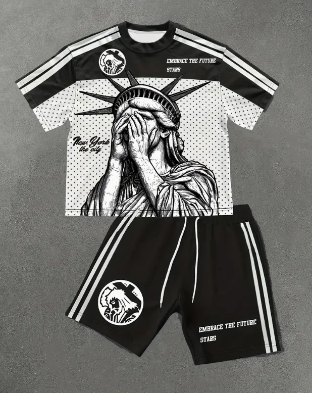 Set Musim Panas Baru 25/26 Kaos Wanita Trendi Gaya Jalanan Amerika Bermotif Leher Bulat Set Pria Trendi Tampan Set Olahraga Dua Potong