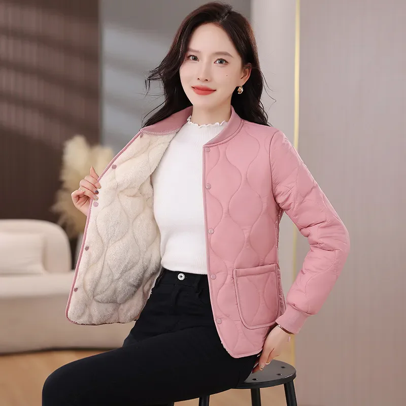 2025 NEUE frauen Baumwolle Mantel Parkas Mode Herbst Winter Jacken Damen Kurze Hinzufügen Samt Verdicken Warm Halten Oberbekleidung Tops