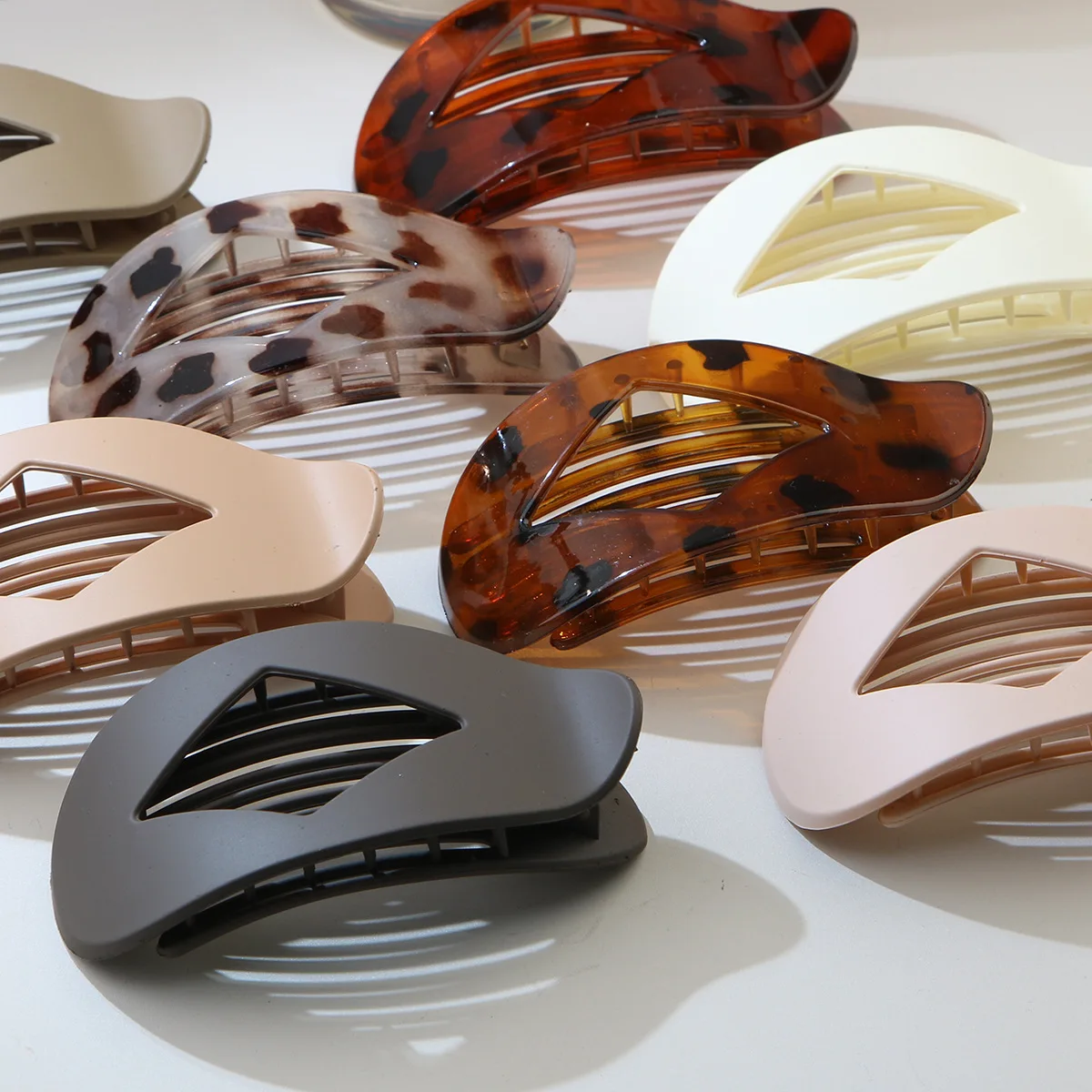 

Простой ромб, коготь для волос, тонкие, густые, вьющиеся волосы, зажим для хвоста, элегантный женский зажим в виде акулы, зажим в виде краба, головные уборы для девочек, аксессуары для волос