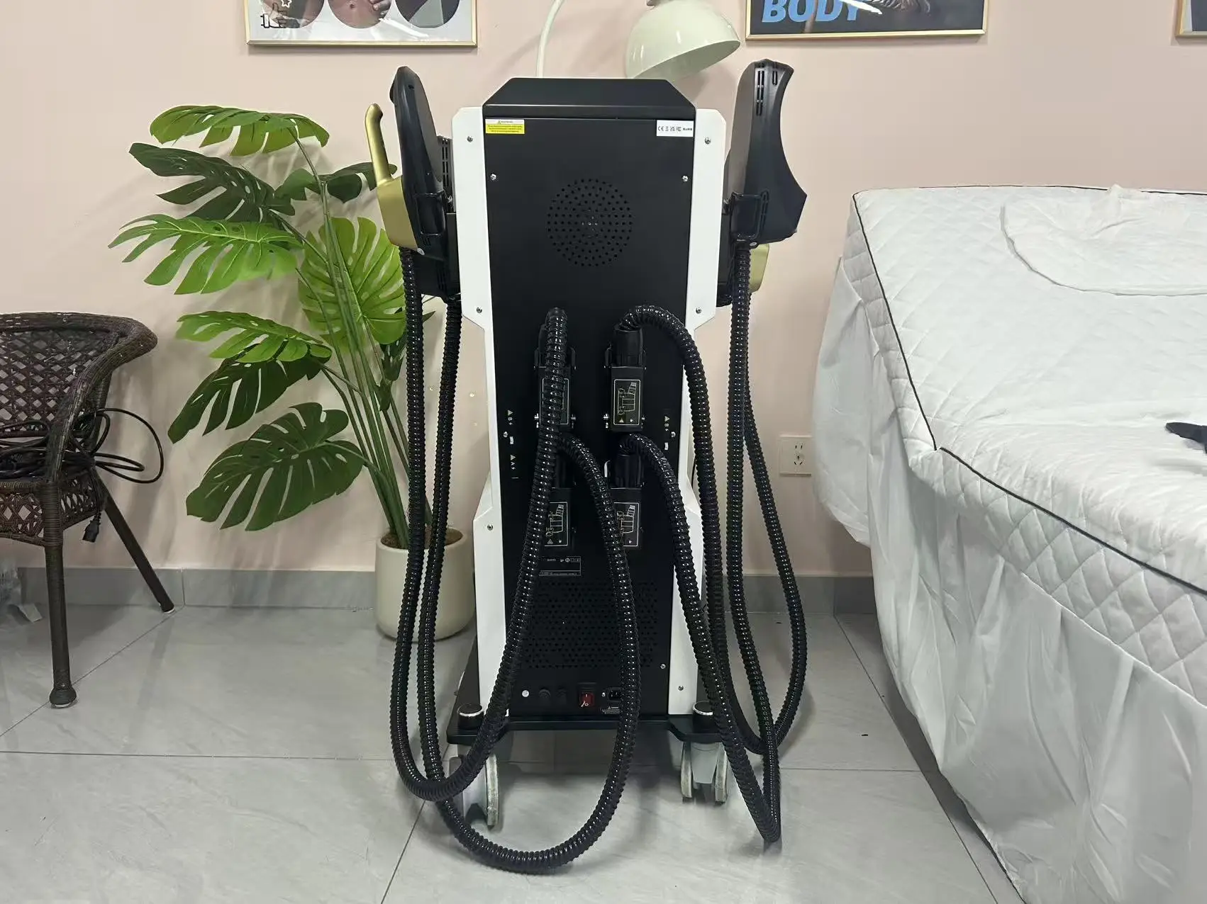 

MYOSLIM New Vertical Type EMS HI-EMT RF Muscle Stimulator NEO Slimming Machine Body Vibration Machine For Weight Loss