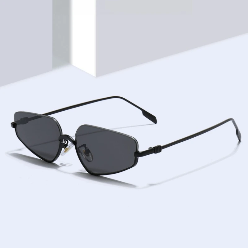 

Y2K Small Polygonal Sunglasses with Metallic Irregular UV400 Metal Frame Retro Fashion Street Photography Sunshade for Men Women