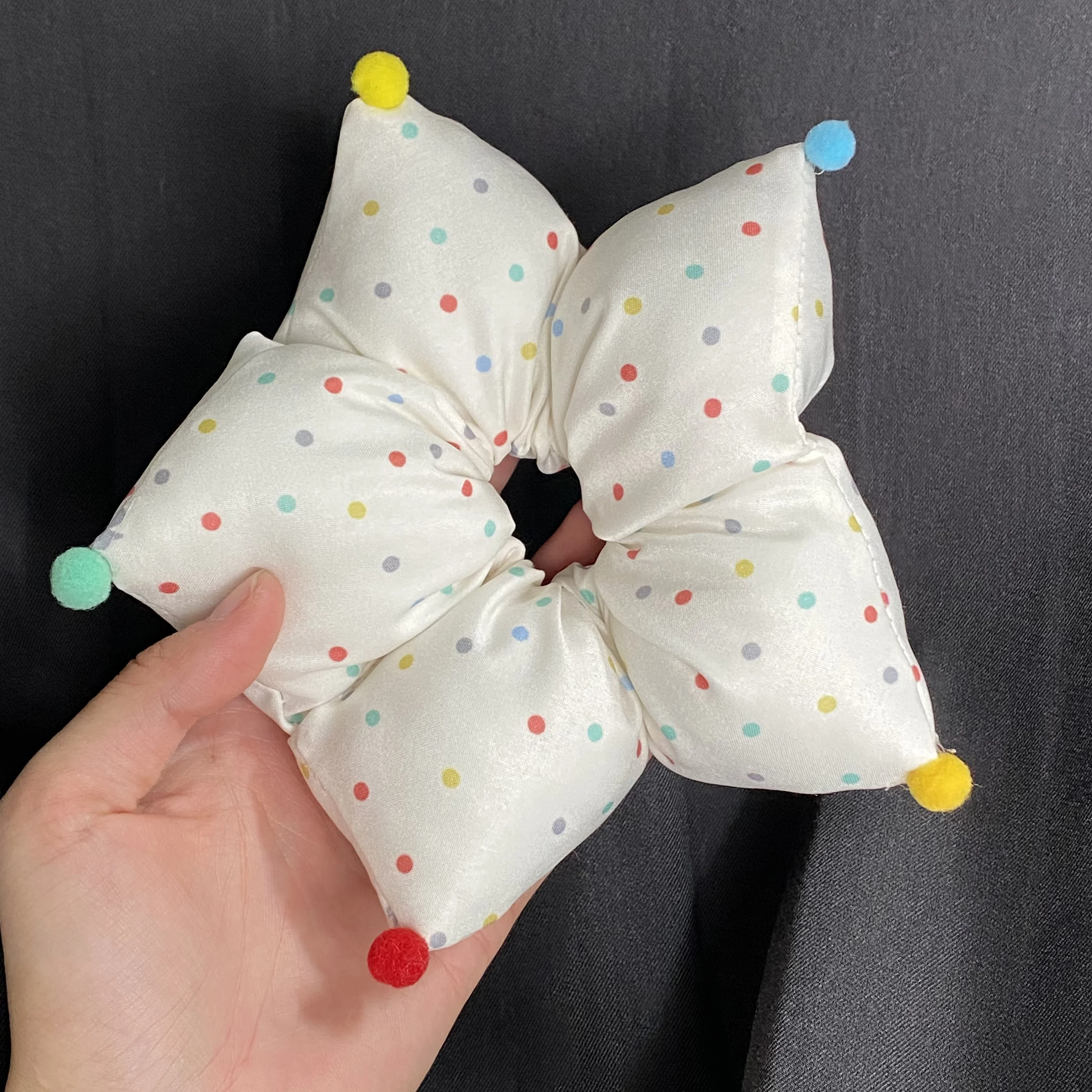 1 pezzo di elastici per capelli a pois a forma di stella carina, elastici per capelli Kawaii con pompon, accessori per capelli divertenti per donne e ragazze