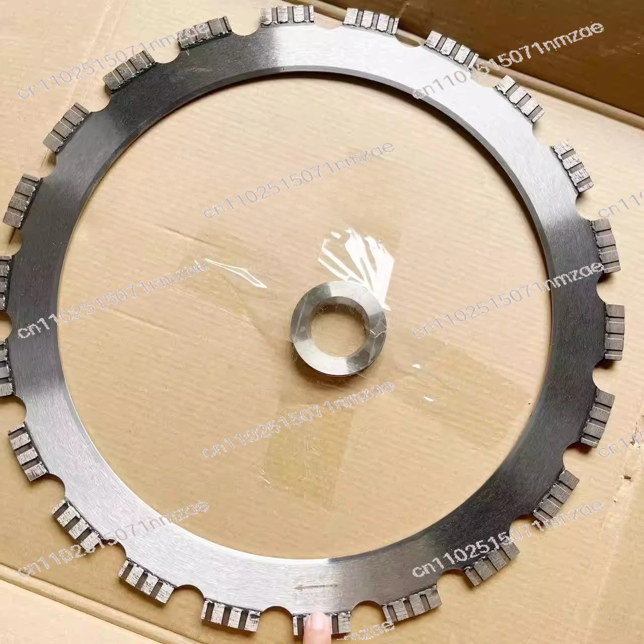 

AC8400/AC8500 Высокочастотное алмазное кольцевое пильное полотно 400/500 мм для резки бетона