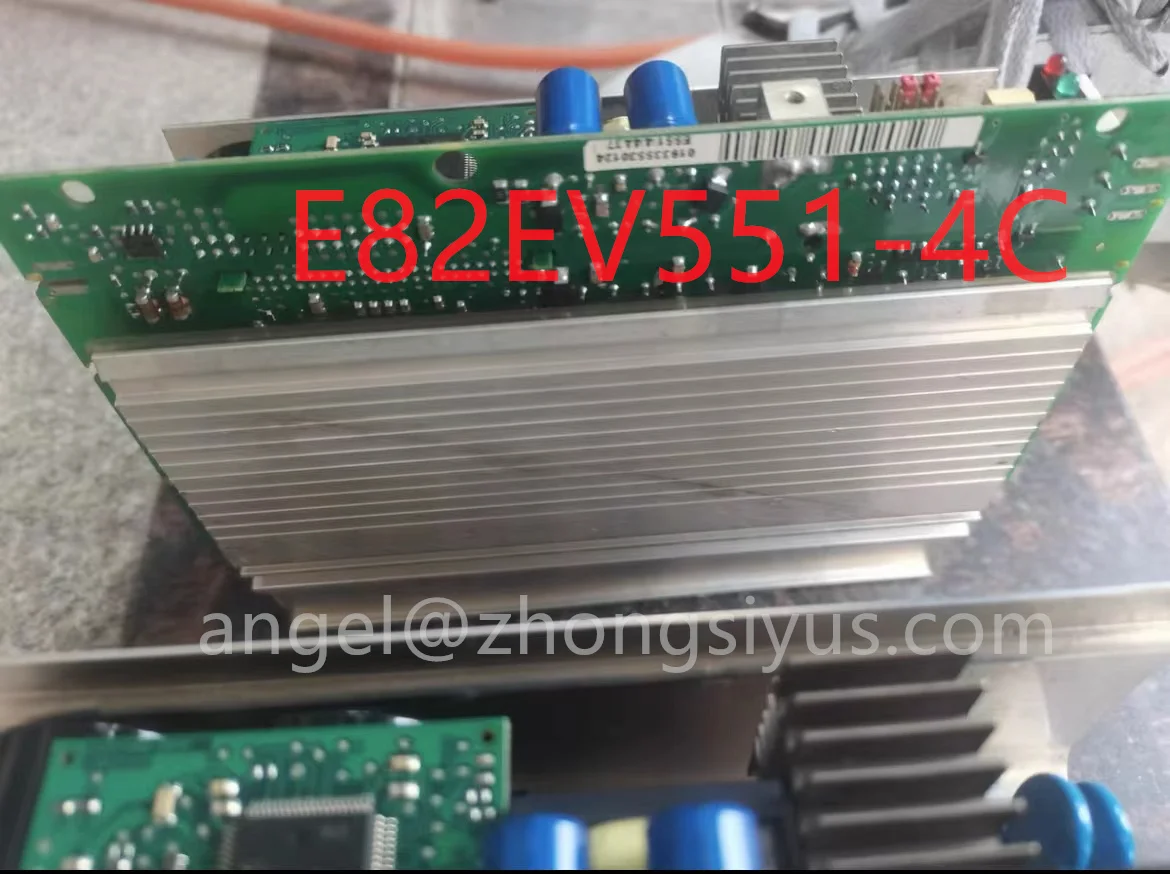 Imagem -04 - Inversor 0.55kw 380v Teste ok E82ev551 4c em Boas Condições E82ev5514c