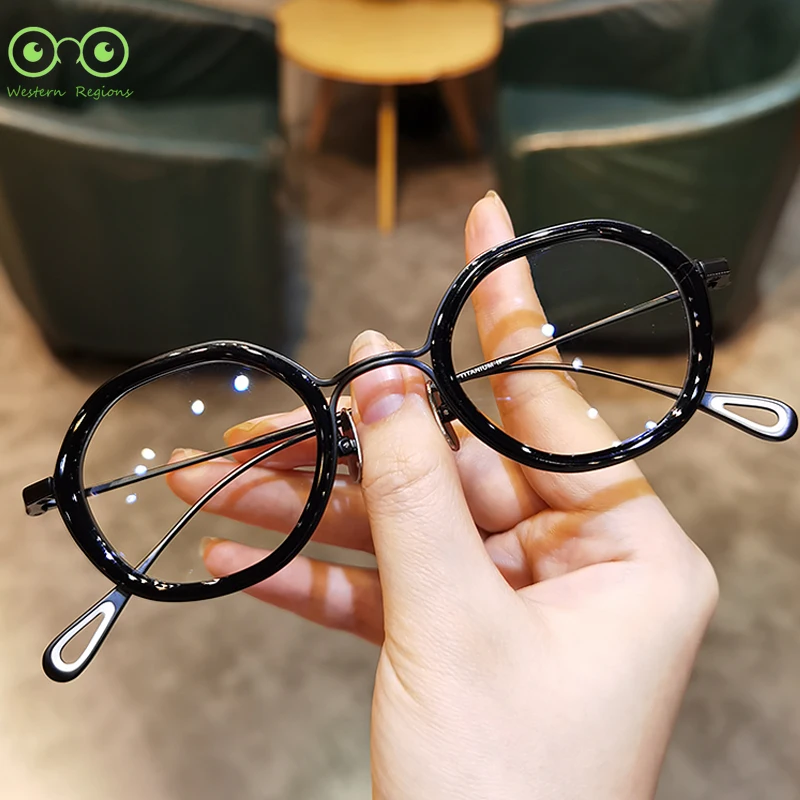 إطار دائري بسيط جديد لعام 2025 للرجال والنساء إطار تيتانيوم عصري وأدبي متعدد الاستخدامات وخفيف الوزن مع مرآة قصر النظر