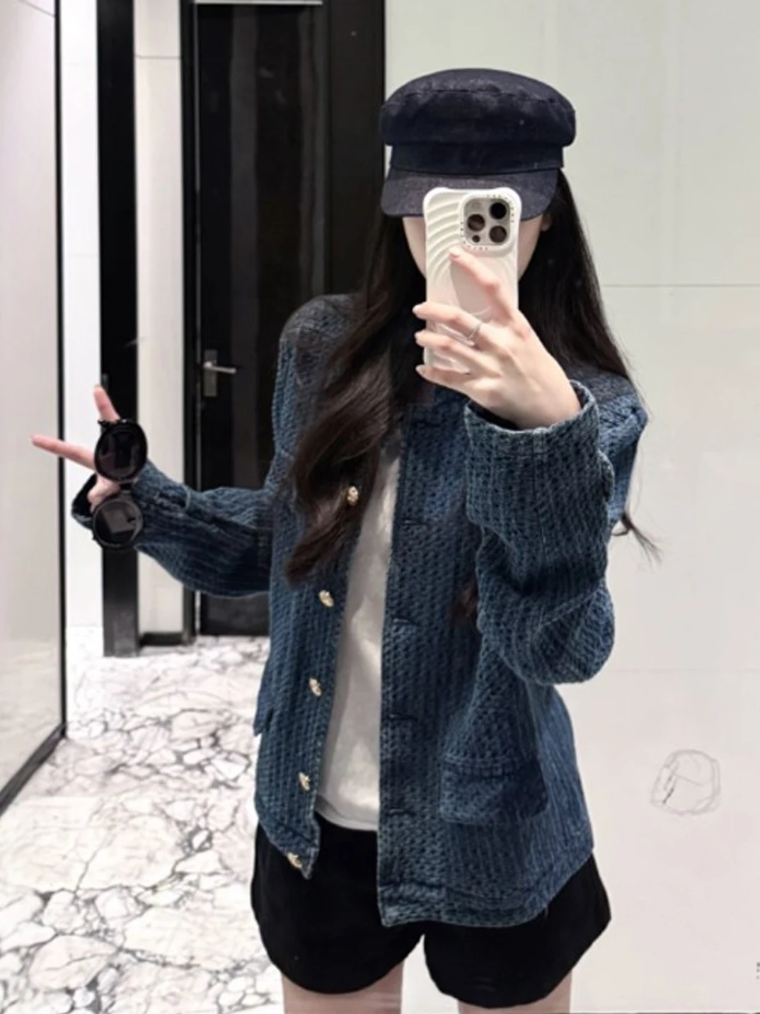 

Корейская модная короткая джинсовая куртка для женщин, весна 2026, приталенная, с длинными рукавами, круглым вырезом, на пуговицах, повседневный топ