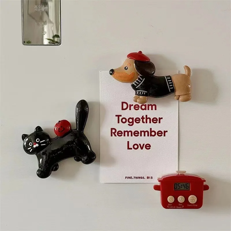 

2pcs Personalized and Funny Dog Cat Refrigerator Magnets Cute Creative Fridge Photo Message Magnet Decorative