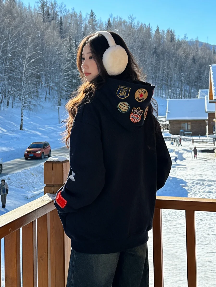 

Женская модная толстовка оверсайз с вышивкой, на флисовой подкладке, в американском спортивном стиле, повседневный трендовый топ больших размеров