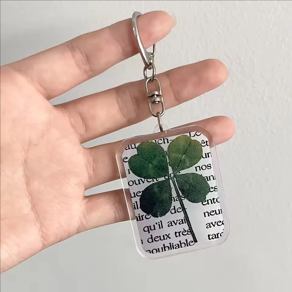 TV Queen Of Tears Cosplay Kim Ji Won Key Chain Four Leaf Clover Two-sided Keychain Acrylic Pendant Keyring Accessories Gifts New