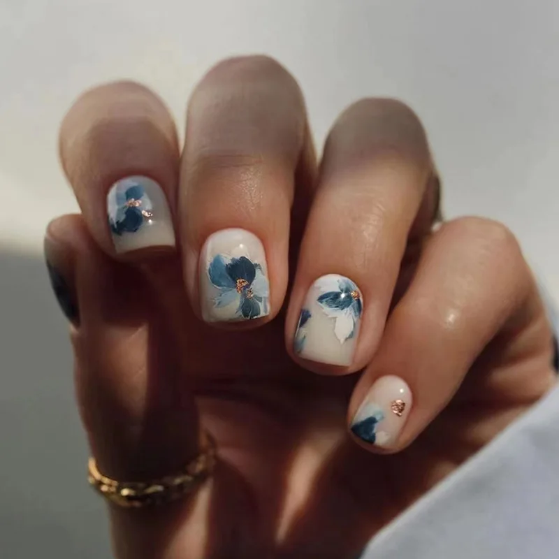 24 stücke blaue Blume Vintage kurze Nägel drücken auf kurze Acryl Nagels pitzen quadratische falsche Nägel mit Kleber Strand dekoriert gefälschte Nägel