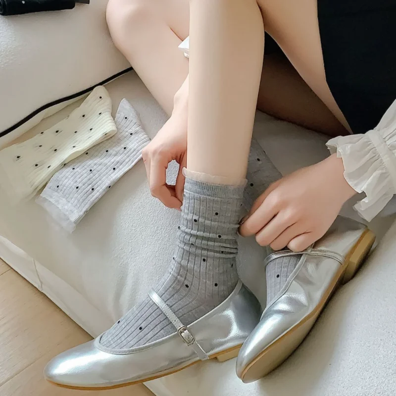 Letnie damskie skarpetki z włókna bambusowego oddychające odprowadzające wilgoć skarpetki Mid Crew Dot koronkowe wykończenia wzór w paski cienkie skarpetki na co dzień