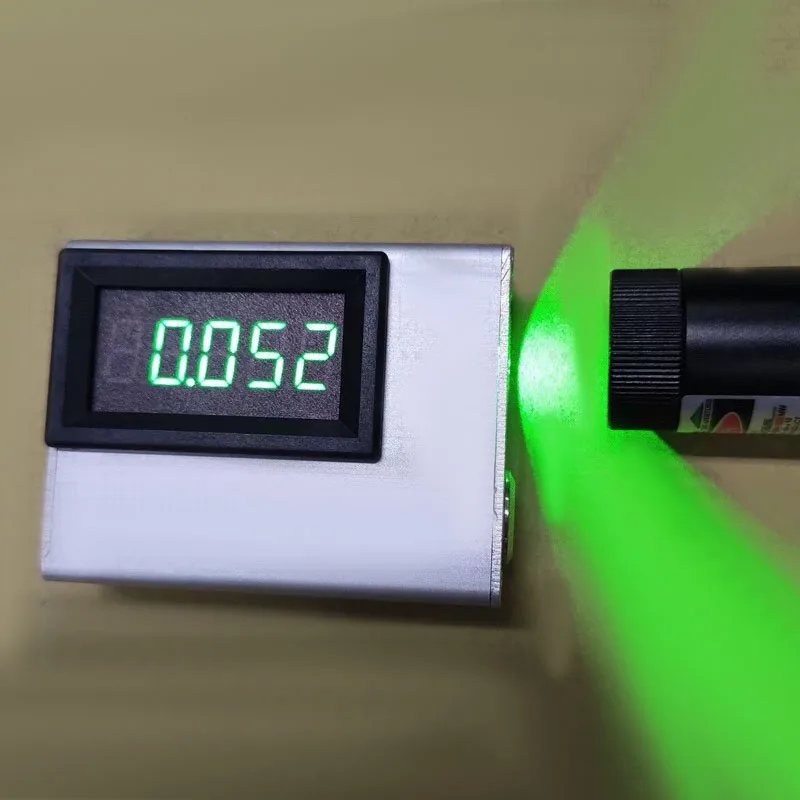 Small Handheld Laser Power Meter Pocket Portable 200nm-2200nm Laser Measuring Power Meter