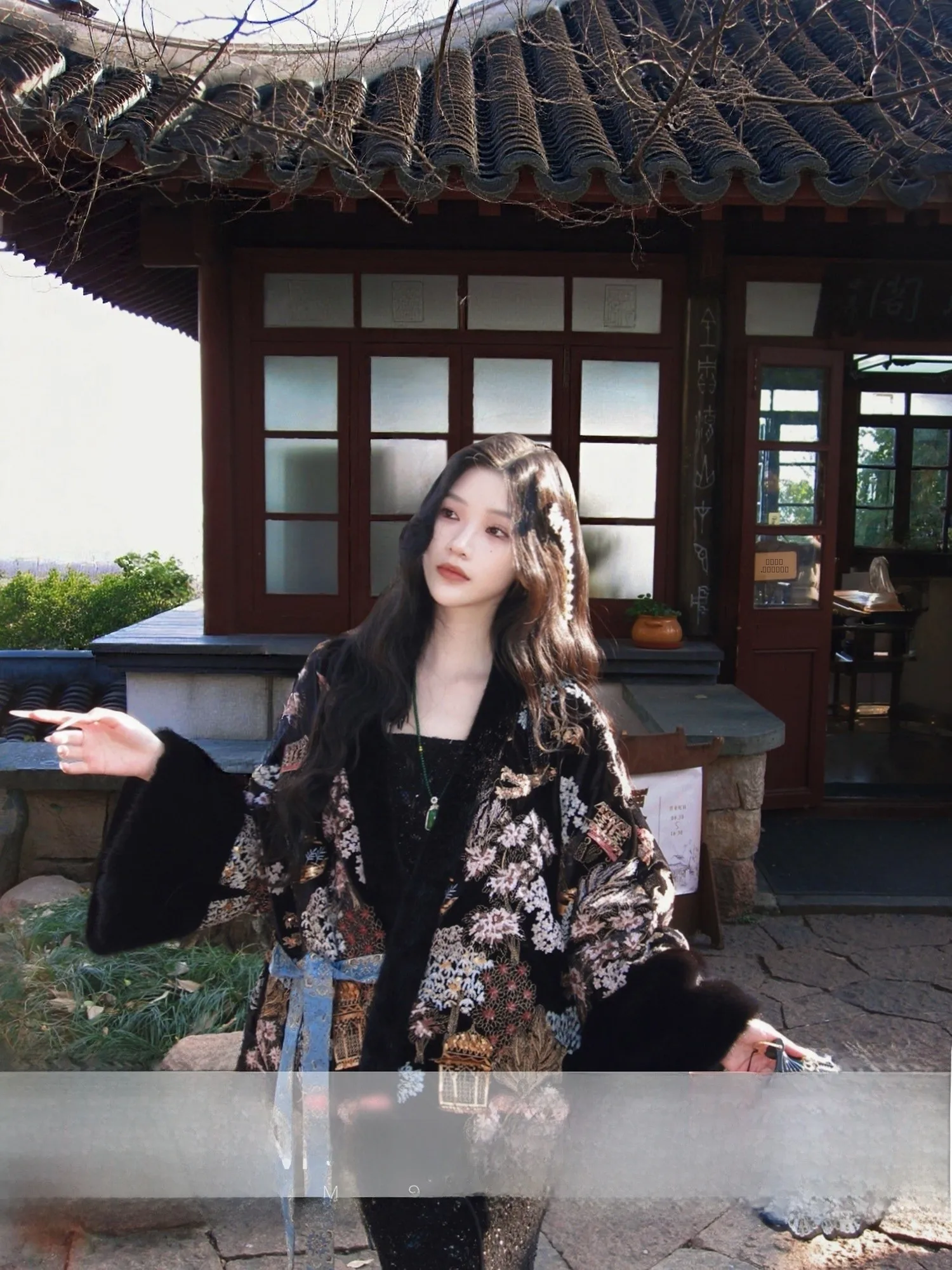 

New Chinese Sle Bead Embroidery Eco-Friendly Fur 90 White Du down Jaet Outerwear MOSS STUDIO Evening Banquet Flowers