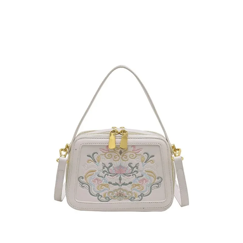 النسخة الكورية الجديدة حقيبة كتف مطرزة المرأة المتخصصة تصميم حقيبة ساعي عادية التنقل تنوعا