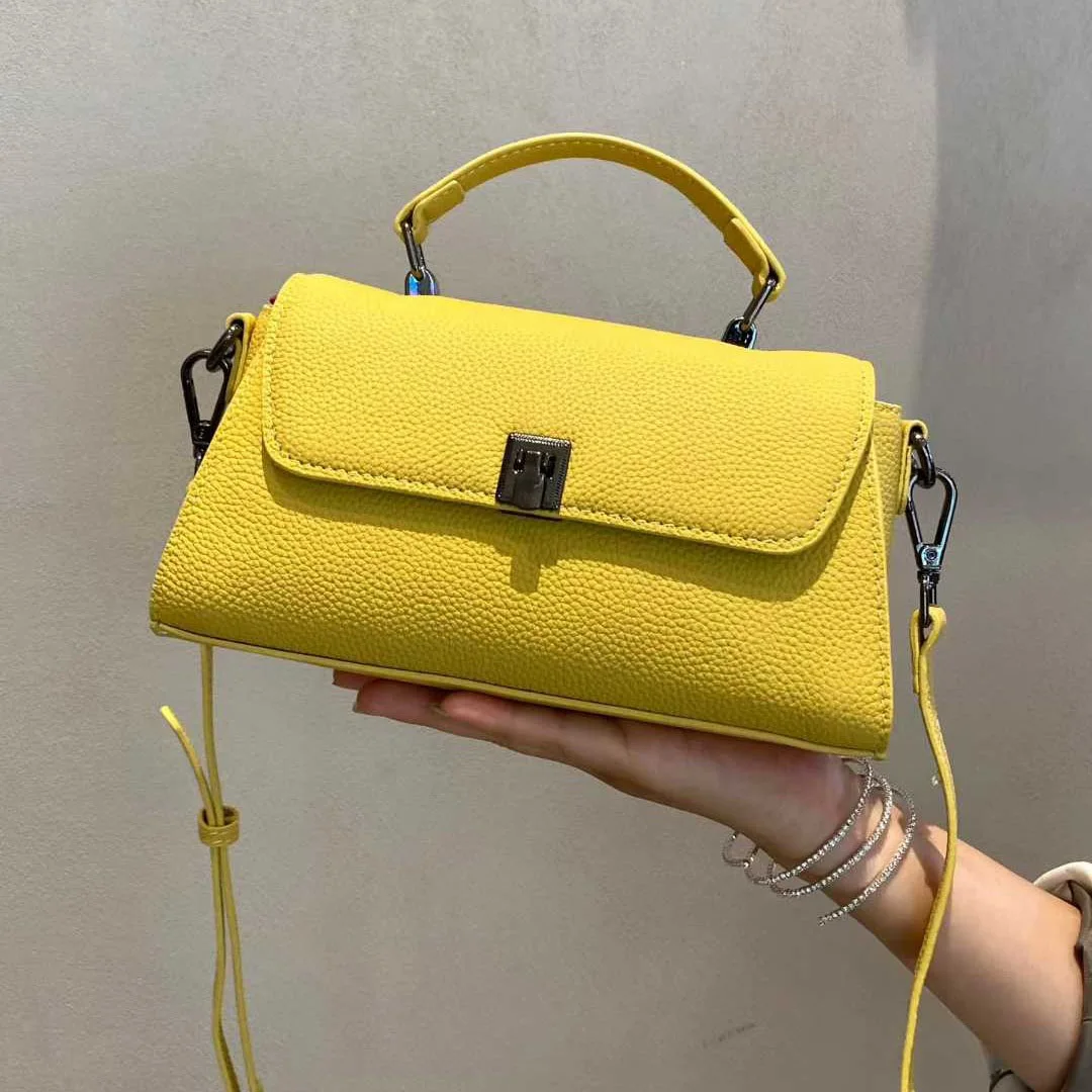 

2025 New Small Genuine Leather Tote Bag Fashionable Cow Leather Handbag Woman Daily Real Cowhide Shoulder or Crossbody Bag