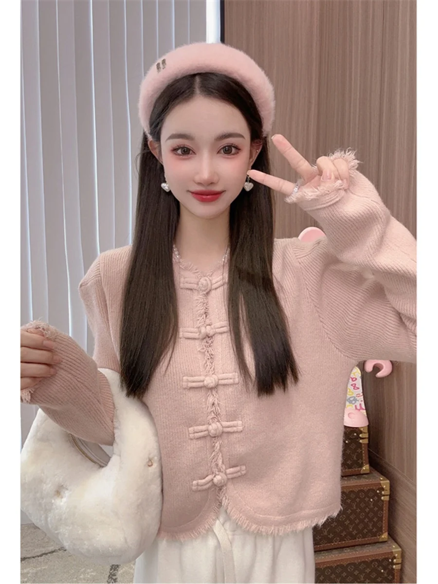 

Spring 2023 Women's Slimming V-Ne Knitwear Long Sve Vintage Sle Button up Cardigan Warmth Comfortable Fit Knitted Sweater