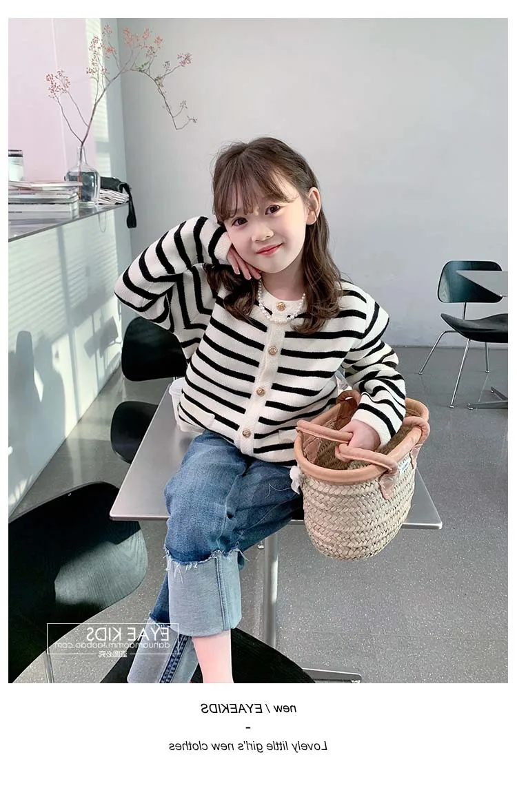 Maglione cappotto ragazze cappotto primaverile nuovi bambini abbigliamento Stripe Knitting punto aperto bambino autunno bottone a righe singola fila
