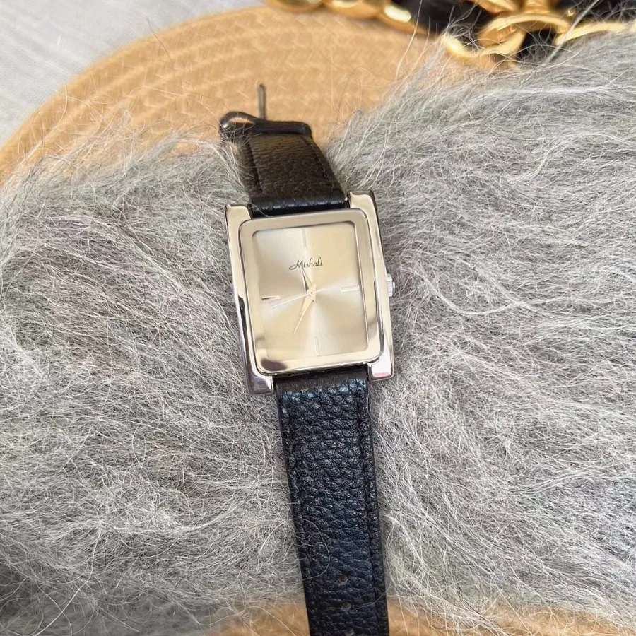 New Women Watch Quality Light Luxury Brand Temperament Business Simple Belt Waterproof Ladies Fashion Quartz Clock Watches Gift