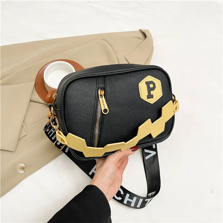 

2026 New Women's Two-Tone Monogram Square Bag, Winter Chain Strap Shoulder Crossbody Bag, Chic Purse for Daily Use