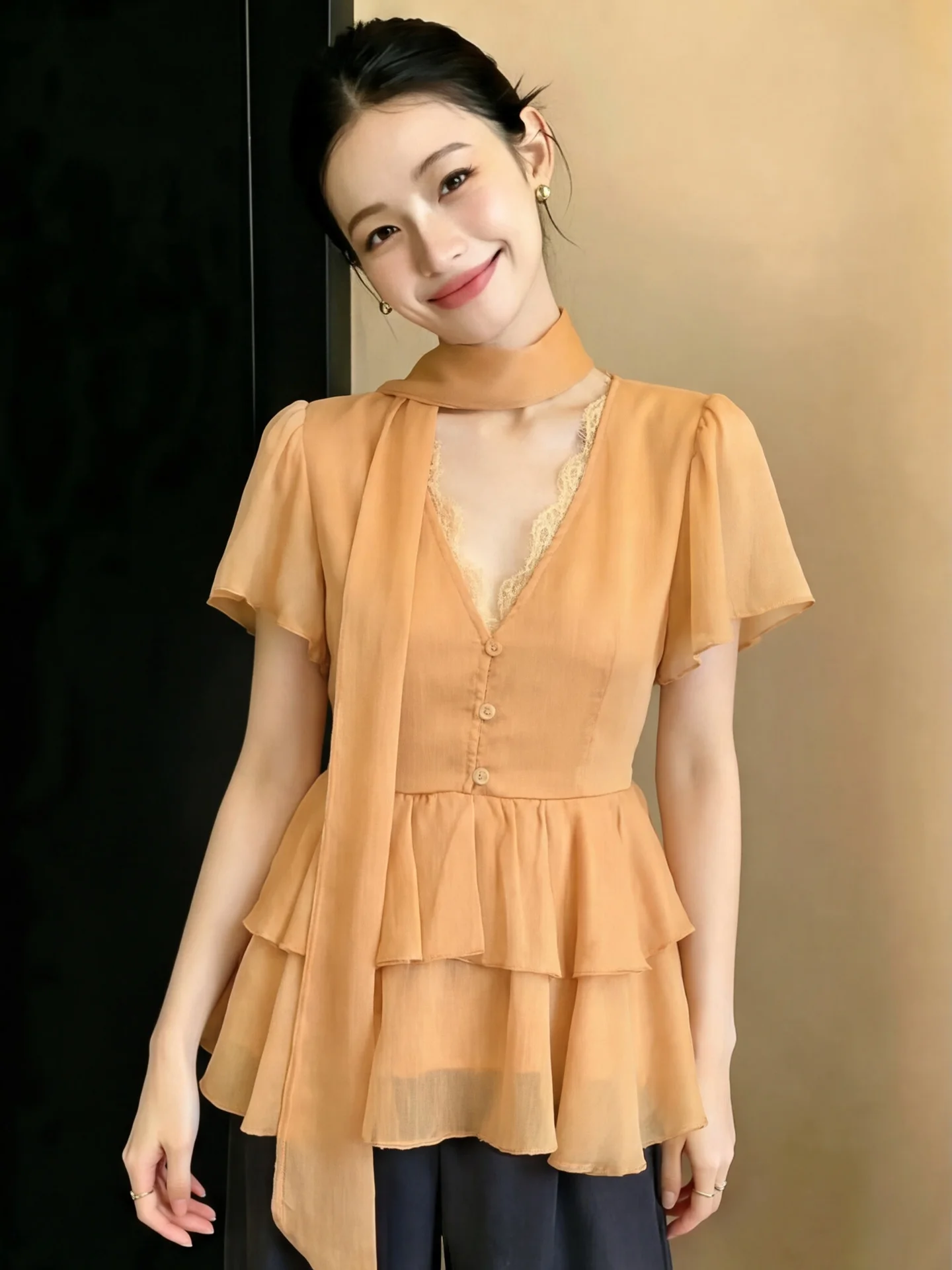 

V-Neck Pleated Hem Shirt Summer Women's Fashion Sense Hanging Neck Sash Top Polyester Fiber Short Sleeve Regular Length