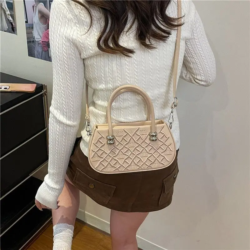 

Handbag Women's 2025 New Heavy Industry Embroidered Thread Shoulder Bag Exquisite and Popular Crossbody Bag