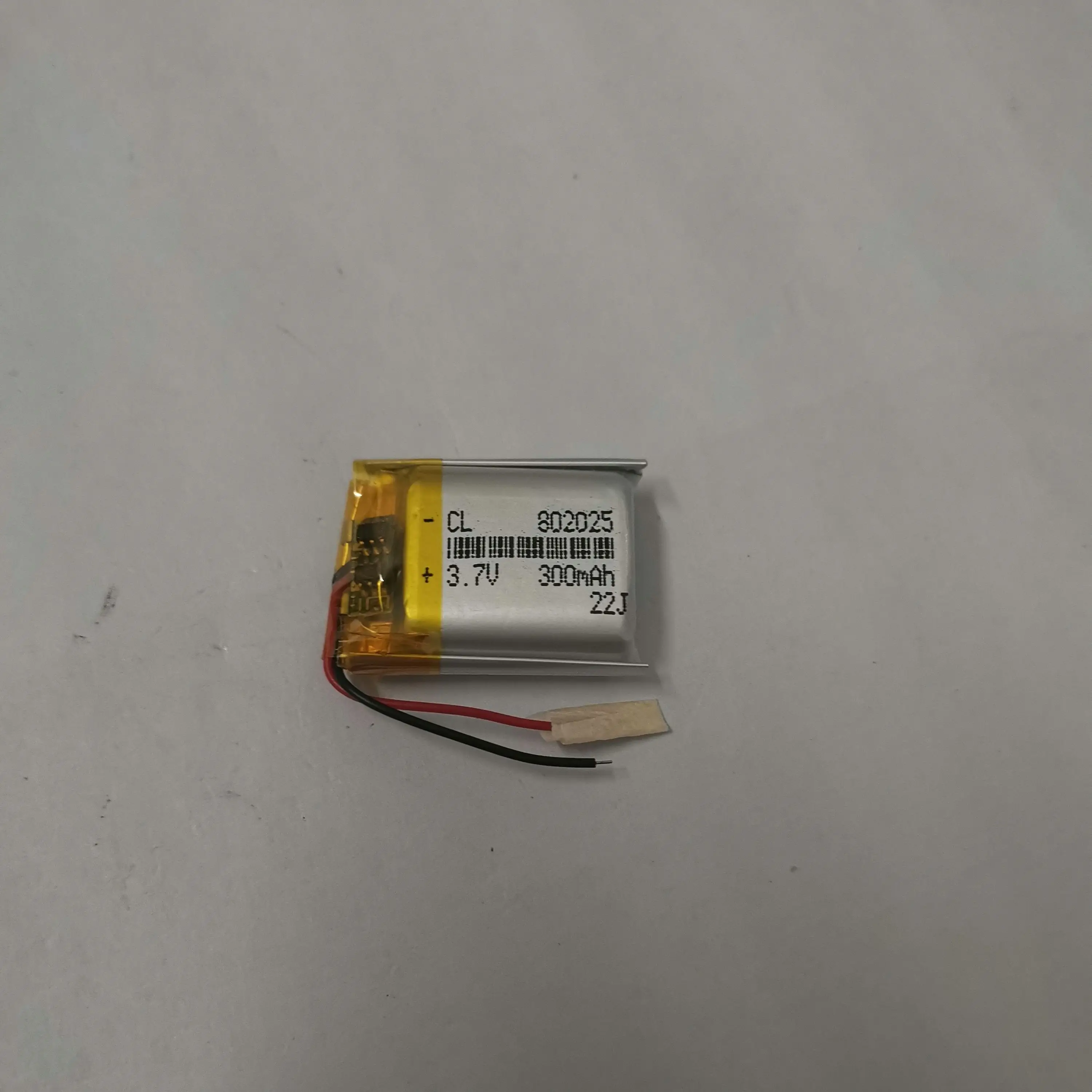 3.7V 2 wires 802025 082025  lithium battery with protection board , used for bluetooth MP4 1pcs/lot