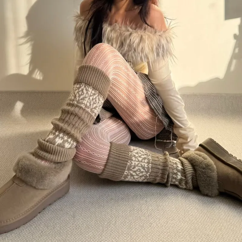 Knitted long socks, American retro socks women's autumn and winter personalized warmth shoes boots leg covers stacked socks