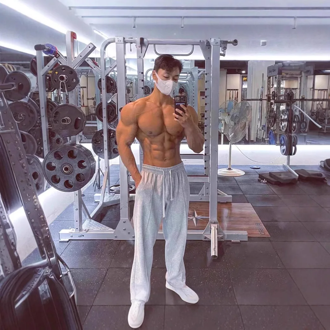 

Мужские серые спортивные брюки Tough Guy: свободные прямые штаны для фитнеса, тренировок и повседневной носки