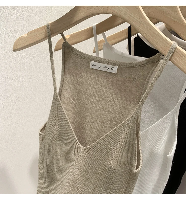 2026 Damen Sommer Ärmelloses Top Einfarbig Slim Fit V-Ausschnitt Gestricktes Oberteil Modisches Vielseitiges Basis-Layer Strick-Tanktop – Detail 6