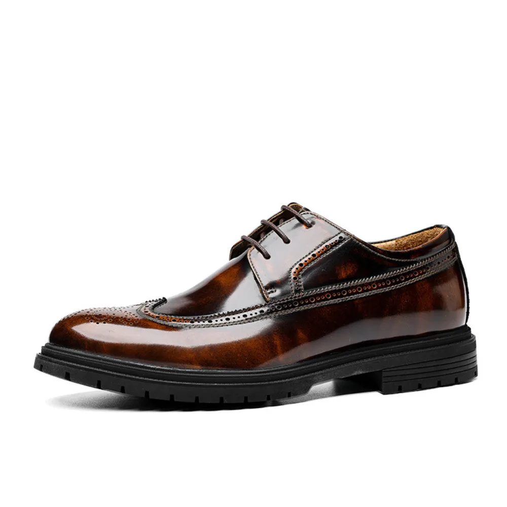 Genuine Leather Men's Brogue Shoes Rubber Thick Sole Patent Leather Breathable Gentleman Business Formal Dress Wedding Shoes