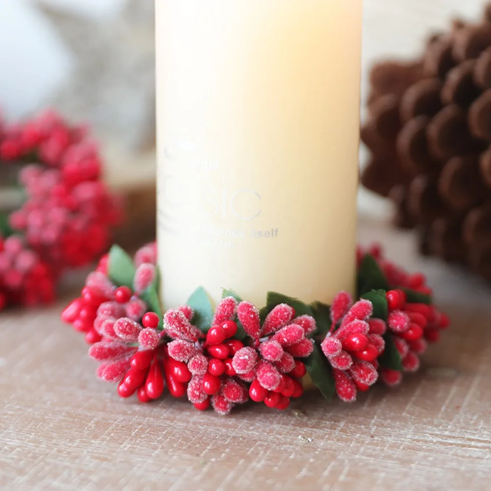 Simulated Red Berry Xmas Wreath Candle Holder Christmas Candle Garland Mini Candle Ring for Wedding Party Christmas Decoration