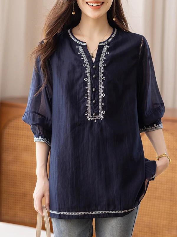 

Spring 2026 Loose Fit Embroidered irt Women's Large Size Seven Sve V-Ne Overhead Casual Loose Top Ethnic Sle