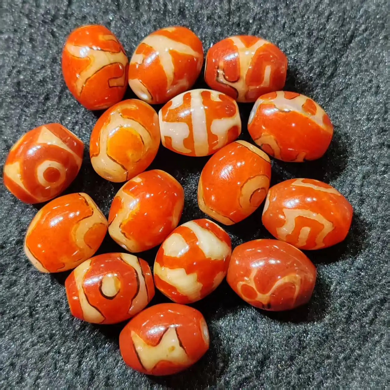 100 pcs Special Offer: Tibetan style Old Red Teeth Yellow Daluo Agate Tianzhu Necklace Pendant Bracelet DIY Accessories Dzi