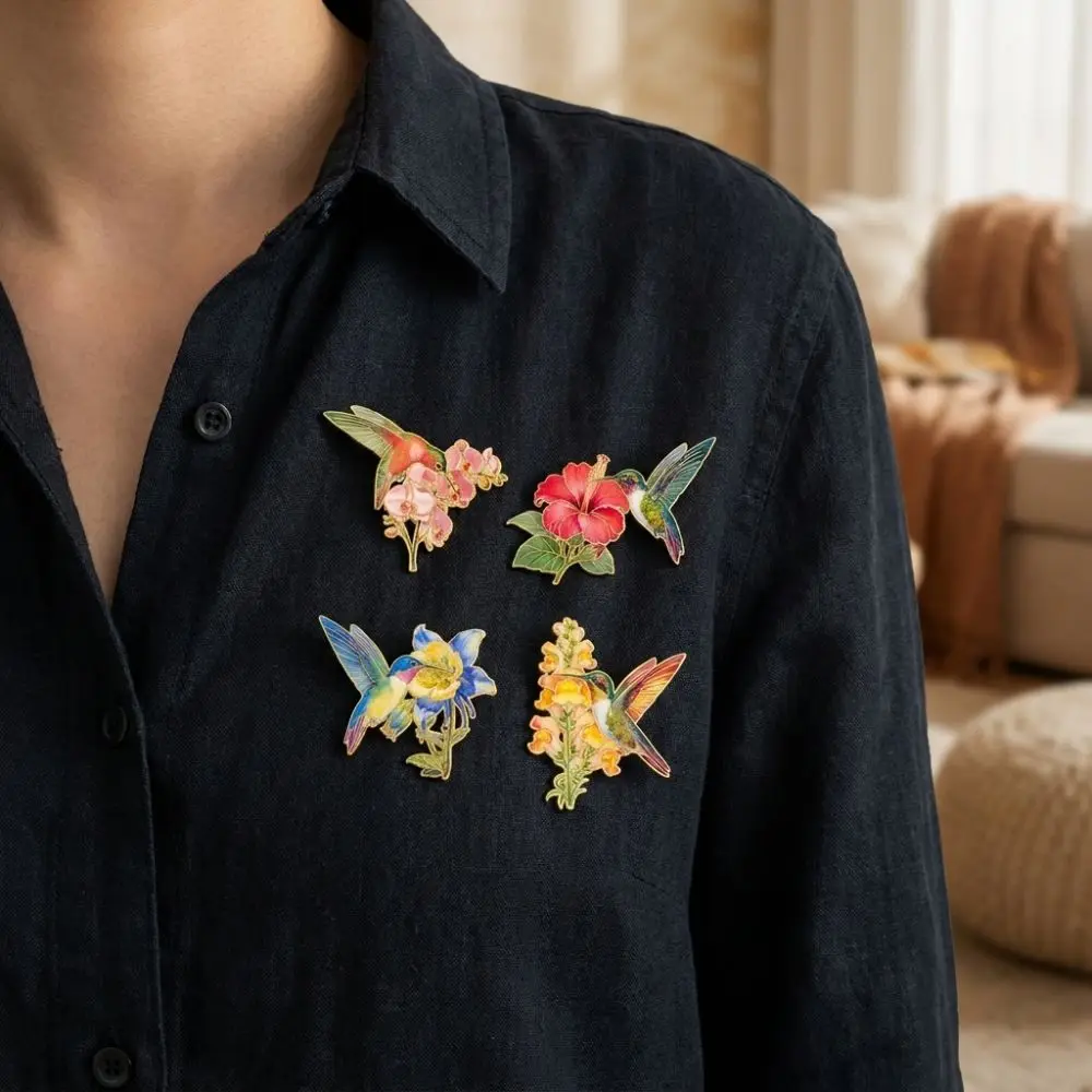 Zinc Alloy Hummingbird Flower Enamel Pin Colorful Chinese Style Metal Bird Floral Brooch Pin Vintage Gold Trim Animal Lapel Pins