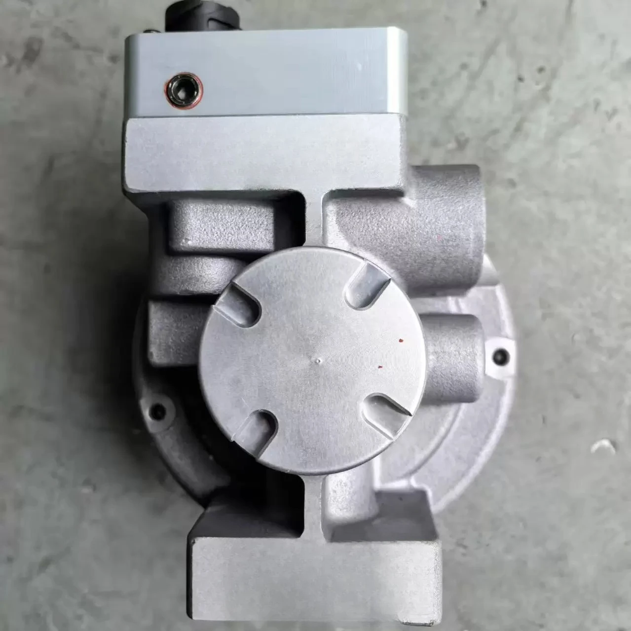 Applicable to Shaanxi Automobile Liberation Howo Weichai WP15 National Six Natural  Engine PFAV Valve Valve Regulat