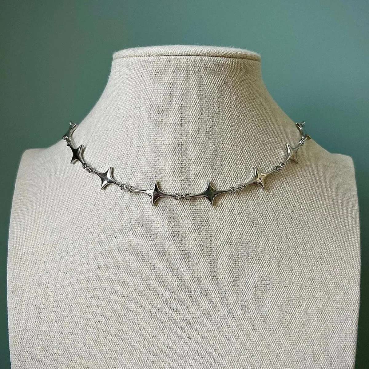Persönliche Punk-Halskette in Silberfarbe mit Sternen und Ketten aus Edelstahl für Damen, Halloween-Party, Traumhafter Stil, Choker-Schmuck