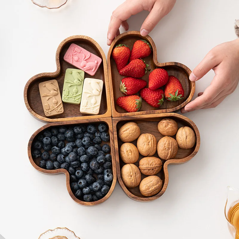 

Wooden Tray Heart-shaped Fruit Plate Salad Cake Snacks Candies Fruits Dishes Kitchen Tableware Valentine's Day Decoration