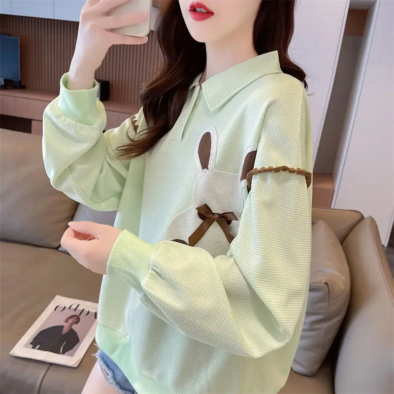 

Корейская свободная рубашка поло с кукольным воротником больших размеров, маленький утягивающий топ для женщин