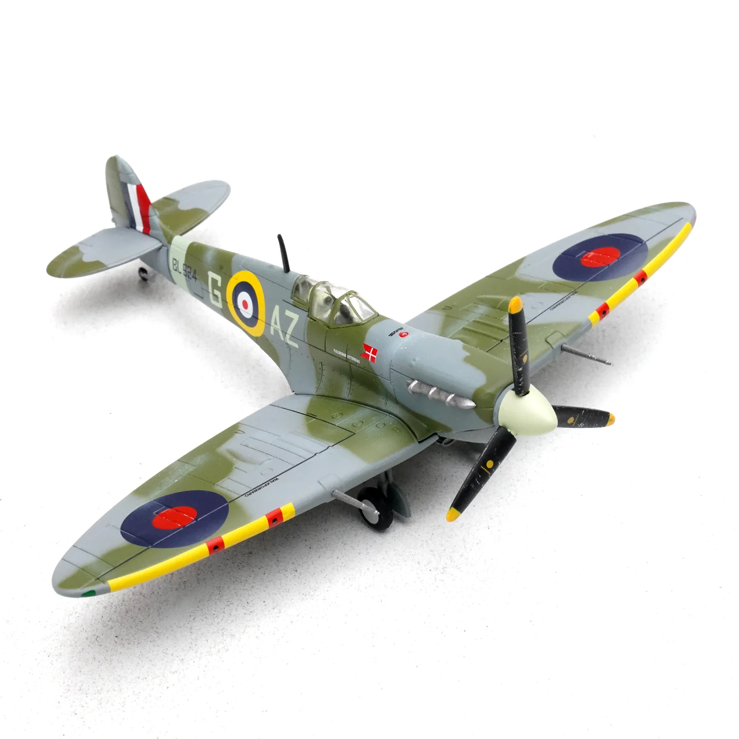 1: 72 14618LA UK Spitfire Fighter Model MKVB AZ-G234 Squadron 1942 Alloy Model Aircraft view 5