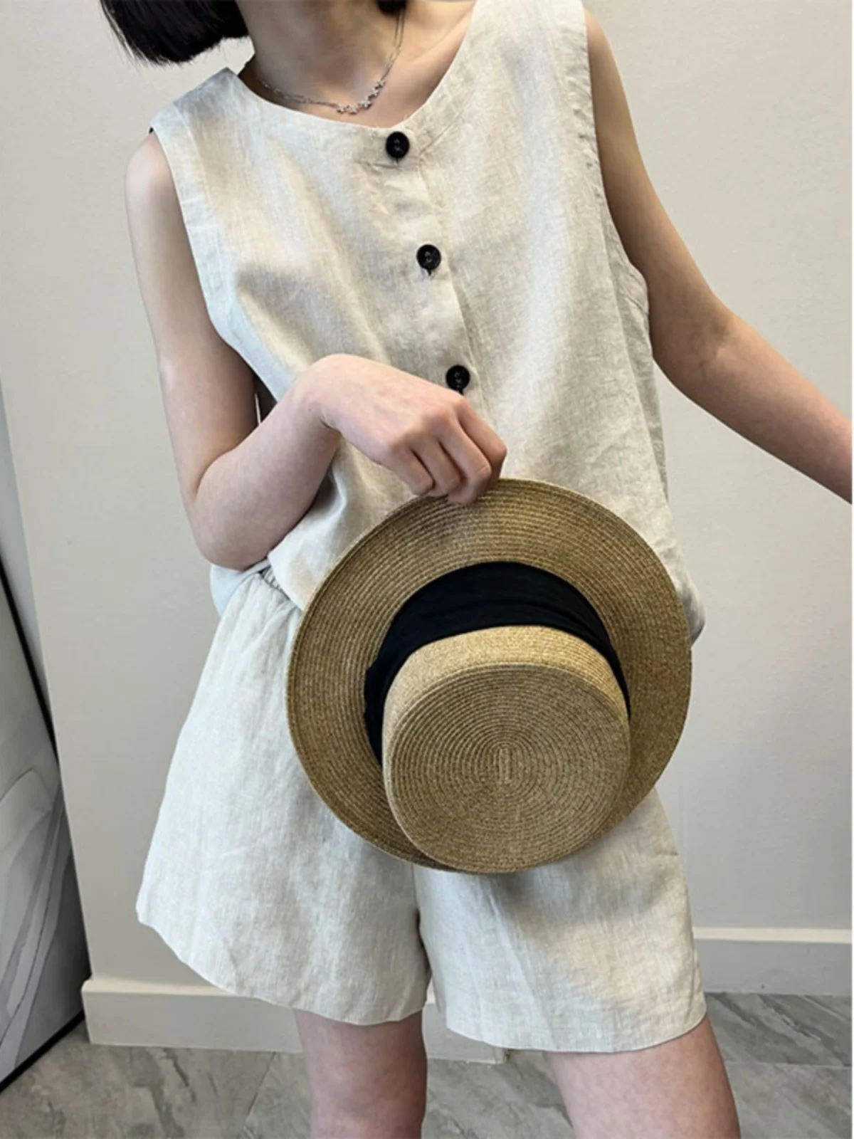 

Linen Cotton Loose Sleeveless Single Breasted Tank Vest And Wide Leg Shorts Women Summer Solid Casual Two Pieces Set X1339